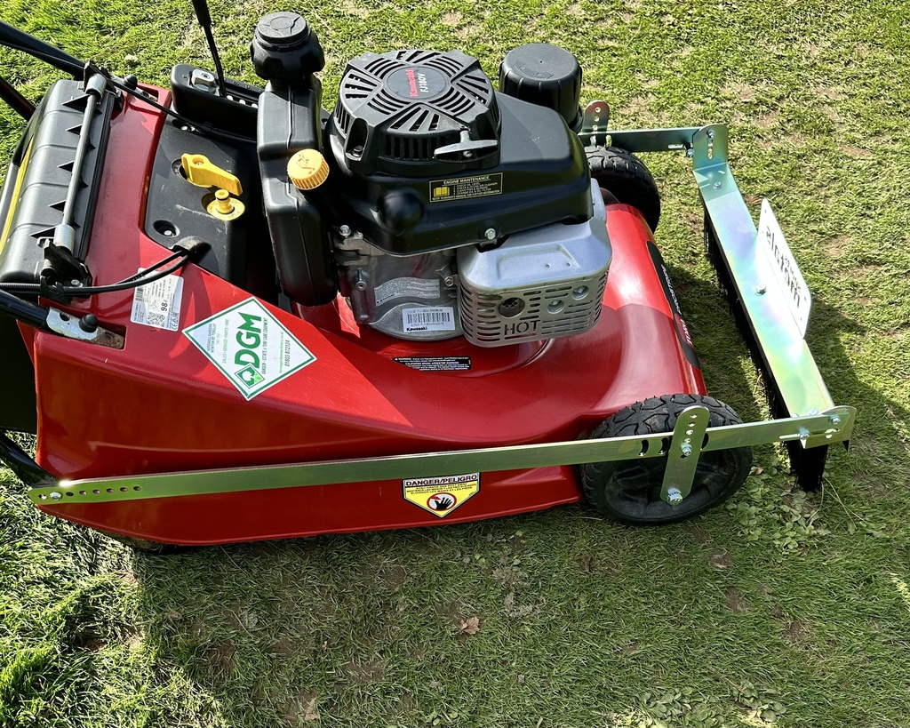 Toro Pro Stripe extracut-brush® attachment